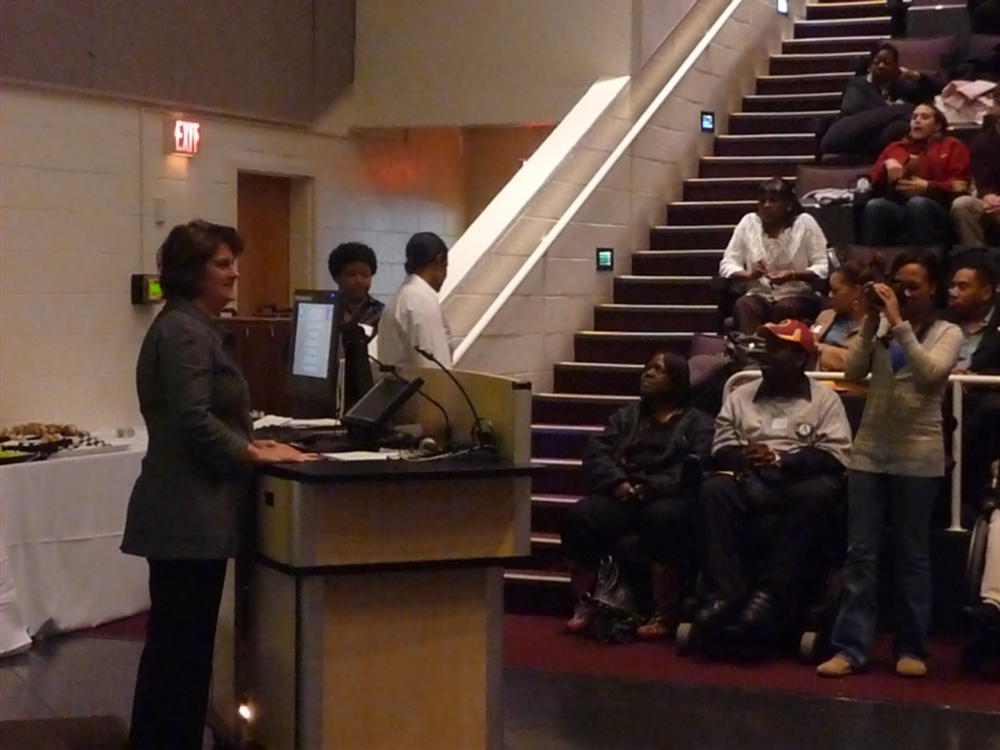 Virginia first lady Anne Holton addressed AmeriCorps members and led them in reciting the AmeriCorps pledge.